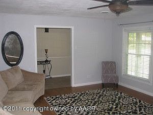 5th image of 4904 Andrews Ave