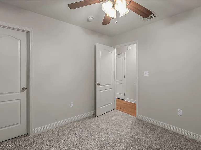 3303 Grand Lake Dr — Photo 14
