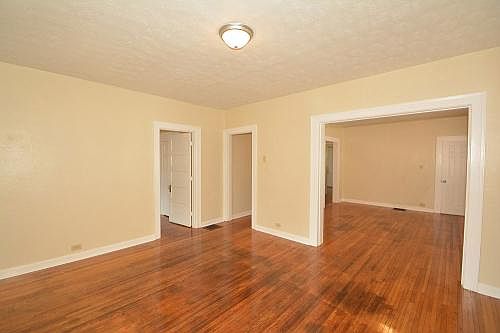 4th image of 3834 N Capitol Ave