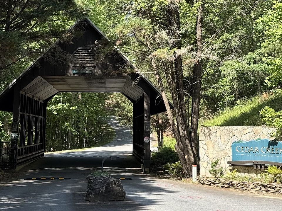 1st image of 126 Summit Pne