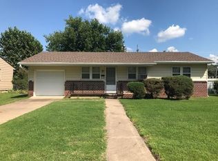 2032 S Maple St, Carthage, MO 64836