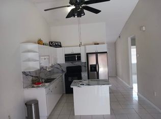 9079 NW 115th St, Hialeah Gardens, FL 33018