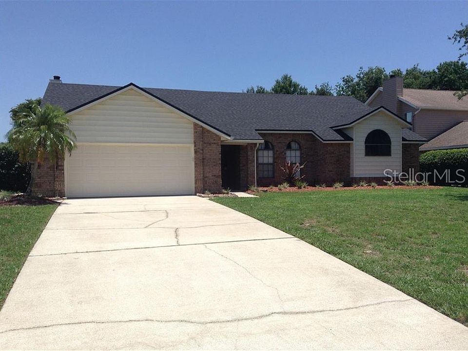 1st image of 11 Bass Lake Dr