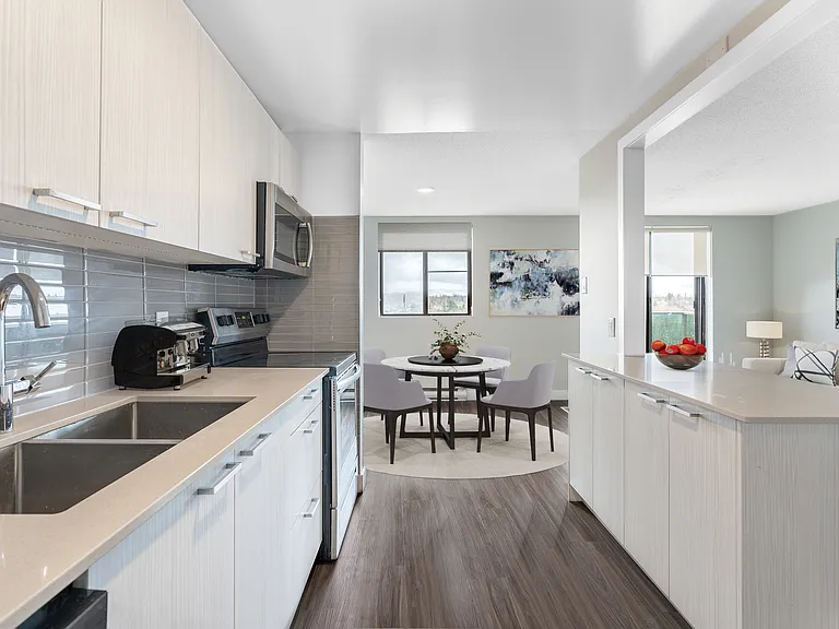 170 Old Carriage Dr #100 — Photo 1