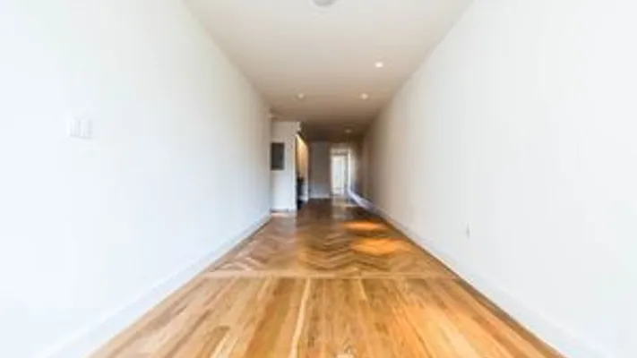 Rented by Nooklyn NYC LLC | media 75