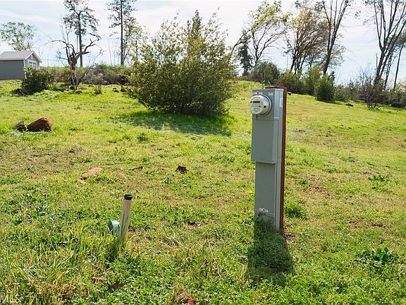 4th image of 212 Foothill Rd