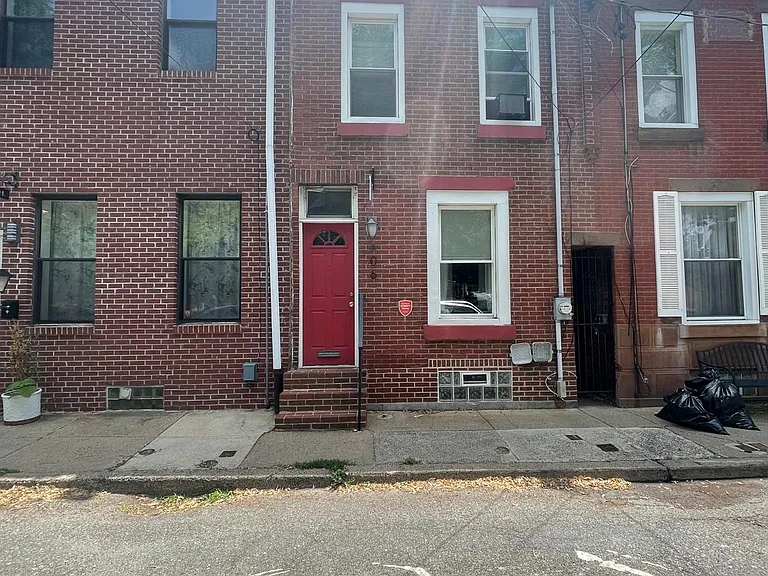 406 Sepviva St — Photo 3
