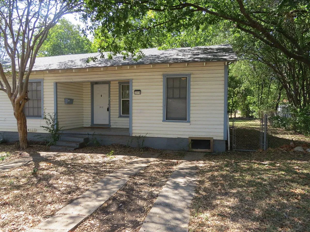 201 Cloud St #B in Killeen, TX 76541 — Photo 1