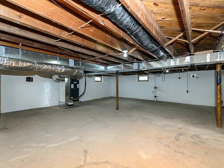 1050 S Keim St — Photo 35