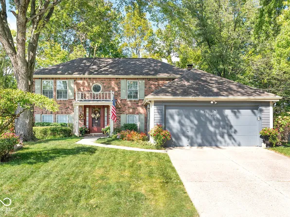 1572 Hunters Ln, Greenwood, IN 46142