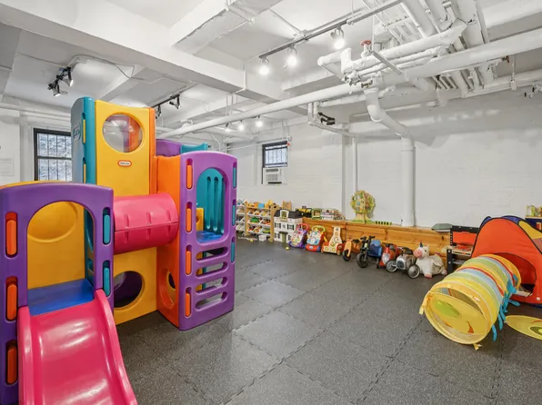 123 West 93rd Street image 13 of 16