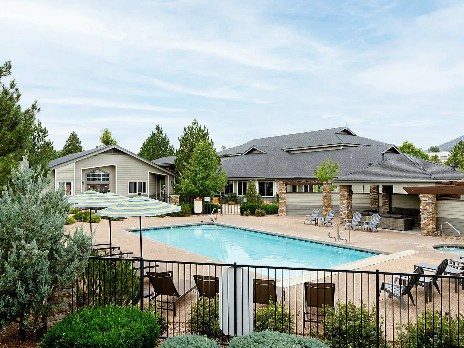 Timberline Place — Photo 3