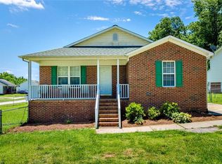 1914 McKnight Mill Rd, Greensboro, NC 27405