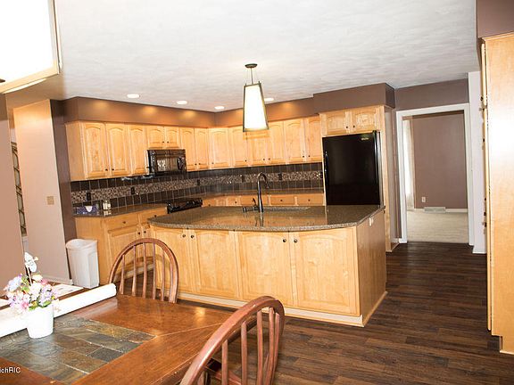2nd image of 251 Beckwith Dr