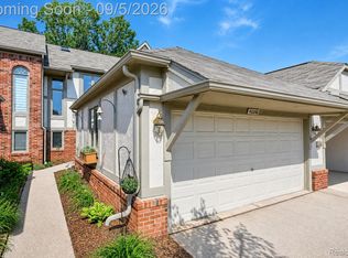 42262 Saratoga Cir, Canton, MI 48187