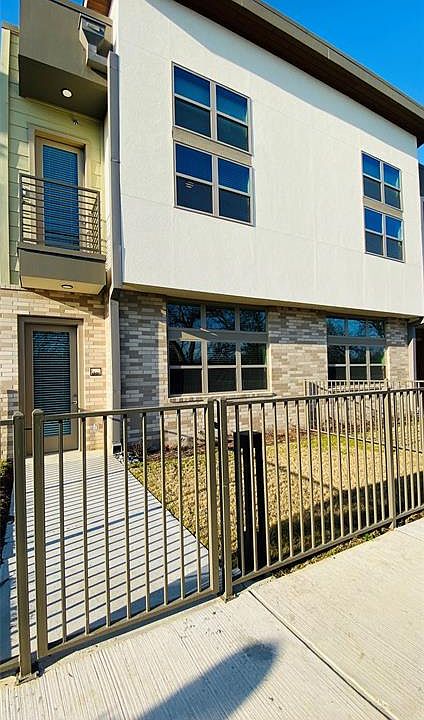 1st image of 3901 W Northwest Hwy #6103