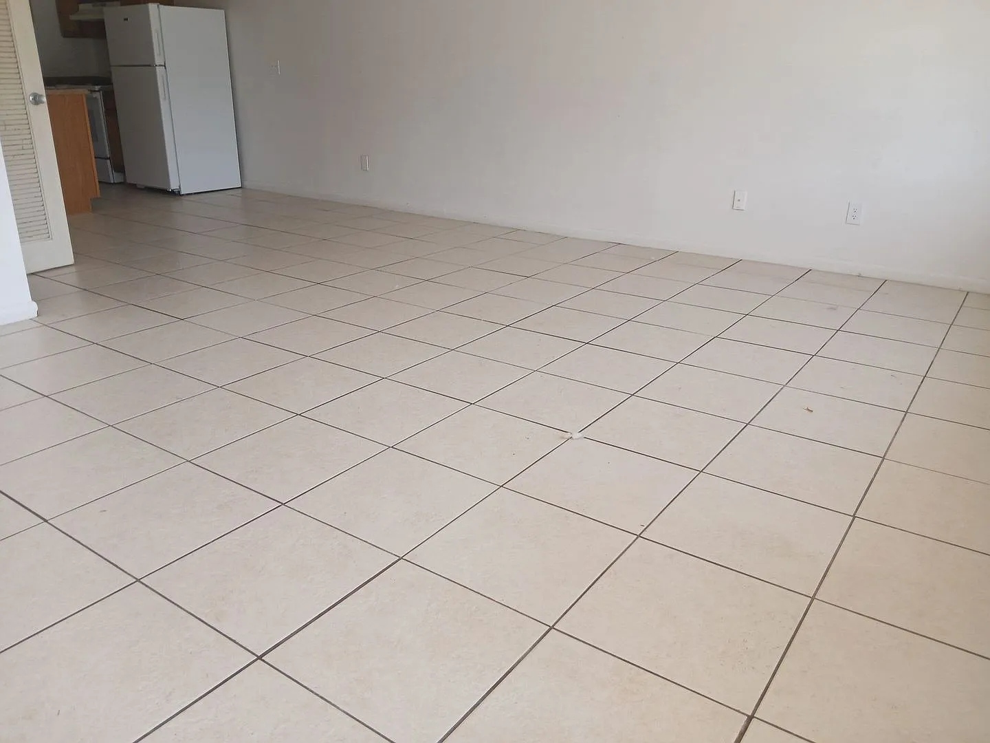 1360 Carlton Ct. — Photo 4