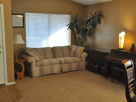 3rd image of 29610 N Candlewood Dr