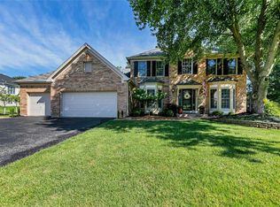 2207 Wood Dale Ridge Ct, Ballwin, MO 63011