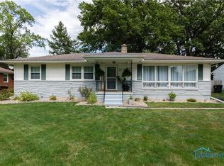 25 Linwood Rd, Tiffin, OH 44883