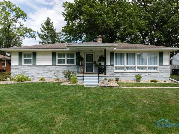 25 Linwood Rd, Tiffin, OH 44883