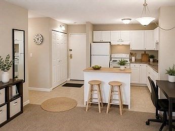 2nd image of 46 Cochituate Rd APT 203