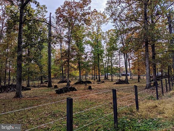 4th image of 7609 Bull Run Dr