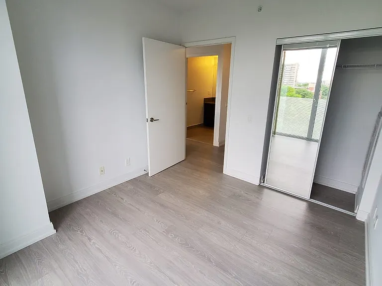 181 Dundas St E #705 — Photo 5