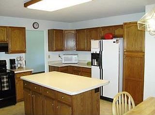 Large kitchen w/storage galore!!