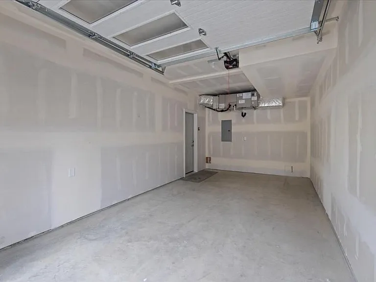 4237 E Pratt Ave — Photo 10