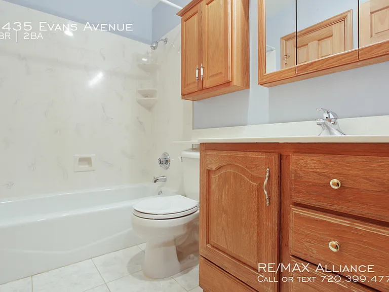 2435 Evans Ave — Photo 19