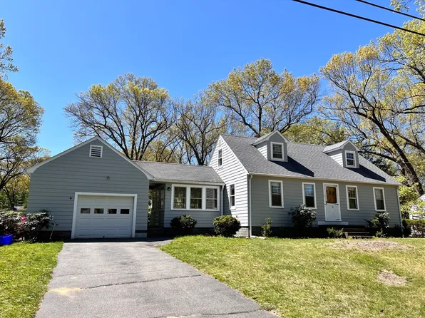 19 Edgemont St, Longmeadow, MA 01106