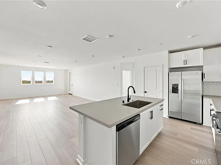 12903 Paradiso Dr — Photo 10