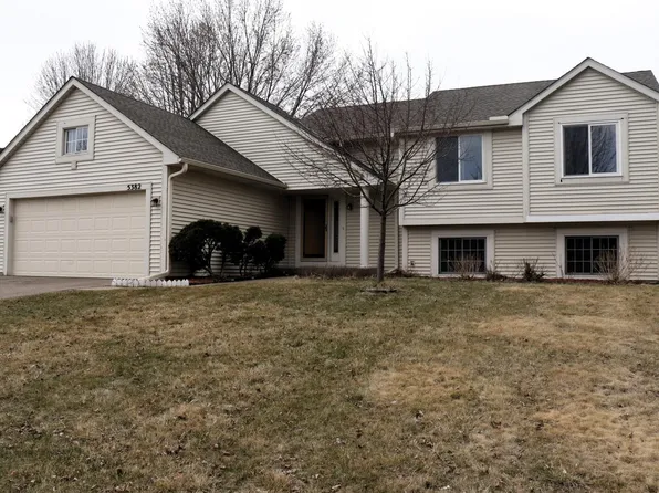 5382 Heath Ave N, Oakdale, MN 55128