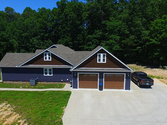 2nd image of 124 Sandy Rock Dr