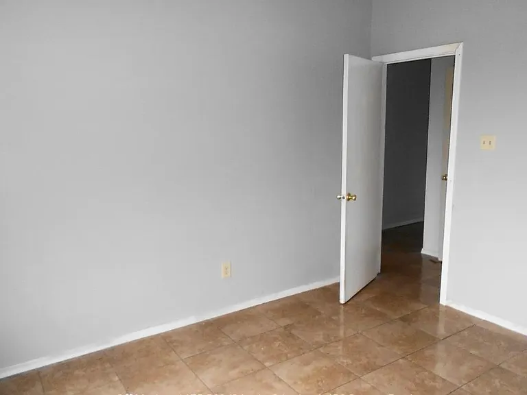 410 Saddle Dr — Photo 17