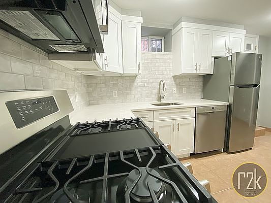 3rd image of 23-50 Crescent St #1