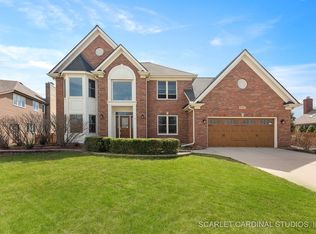 1007 Thackery Ln, Naperville, IL 60564