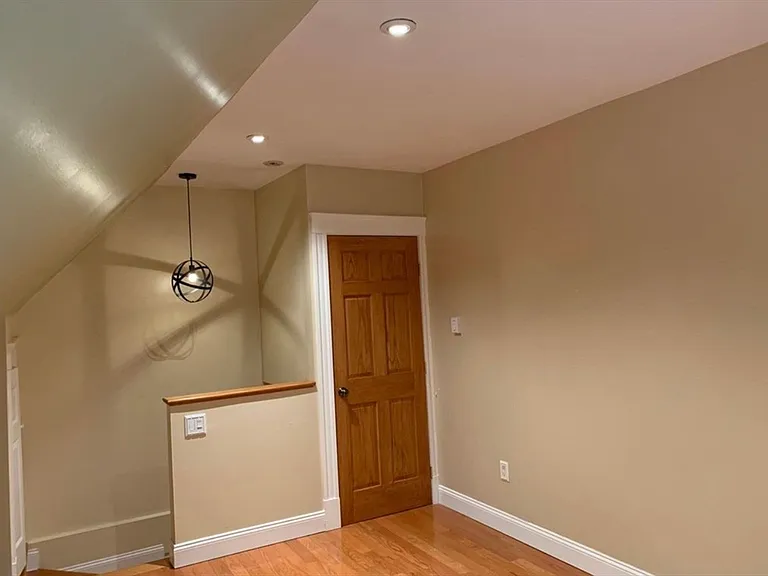 12 Dunstan St #1 — Photo 5