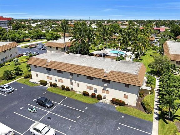 5th image of 240 N Collier Blvd APT G10
