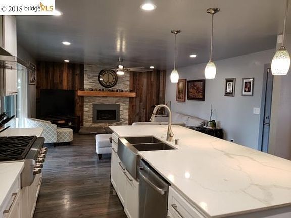 5th image of 3808 Malibu Pl