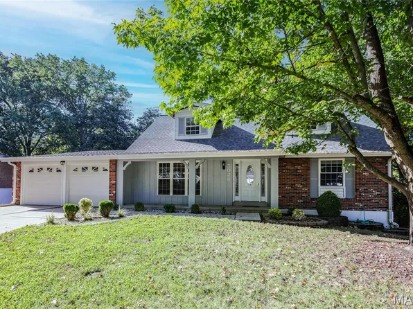 5028 Baldcypress Ct, Saint Louis, MO 63128