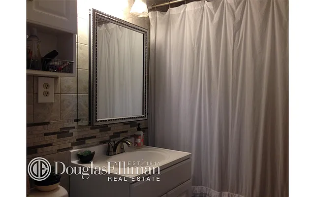 Rented by Douglas Elliman | media 20