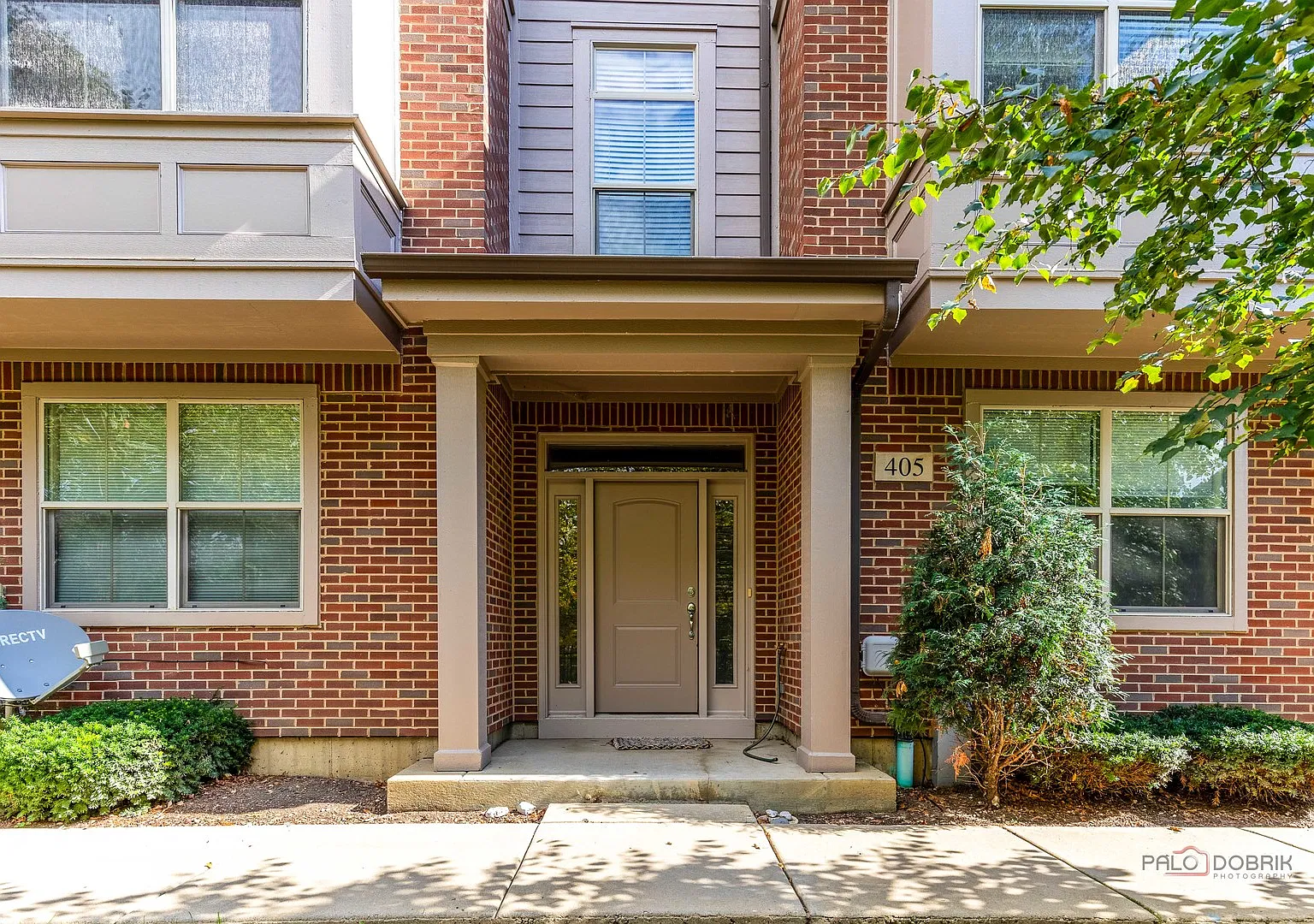 3 bed, 2.5 bath, 2352 sqft, $3,600 — Photo 1