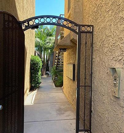 4th image of 3867 38th St APT 4