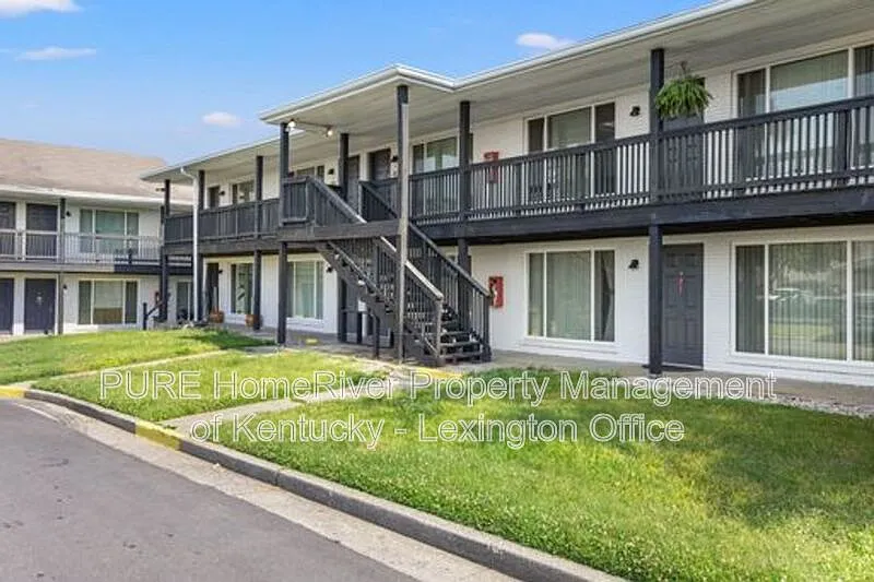 1 bed, 1.0 bath, 650 sqft, $695 — Photo 2