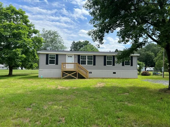 117 Red Bridge Ln, Franklin, PA 16323