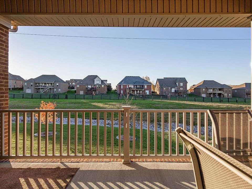 1st image of 274 Clairmont Dr #274