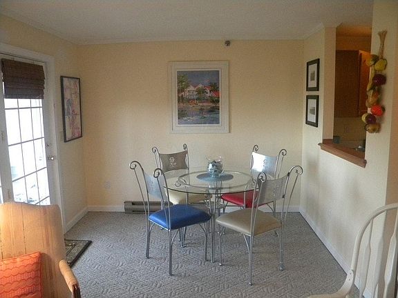 4th image of 5 Sunset Dr APT 11
