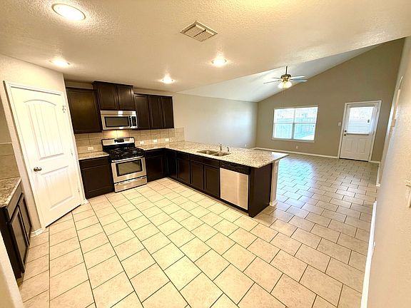 5th image of 10091 Strasbourg Way